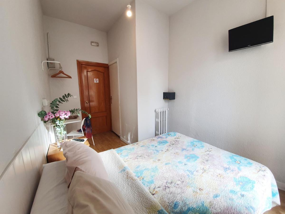 Hostal Alicante Madrid Exterior foto