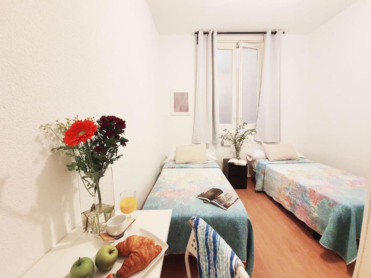 Hostal Alicante Madrid Exterior foto